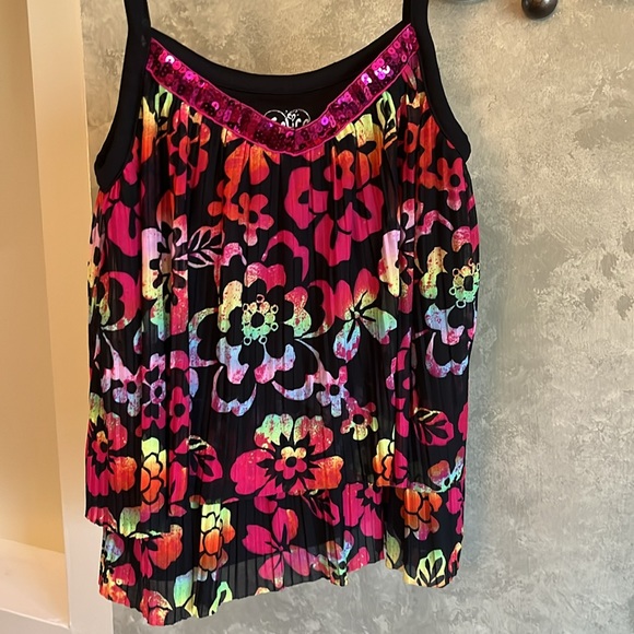 VALUE pkg - 3 Justice tops - size 10 - Picture 14 of 15